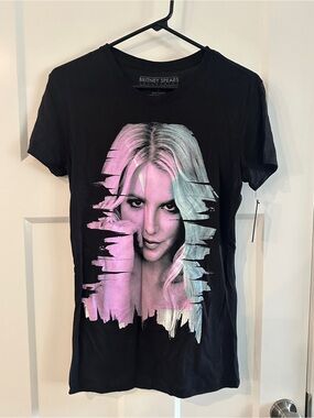 Britney Spears Collection Britney Jean T-Shirt Concert Tee size L NWT Las Vegas